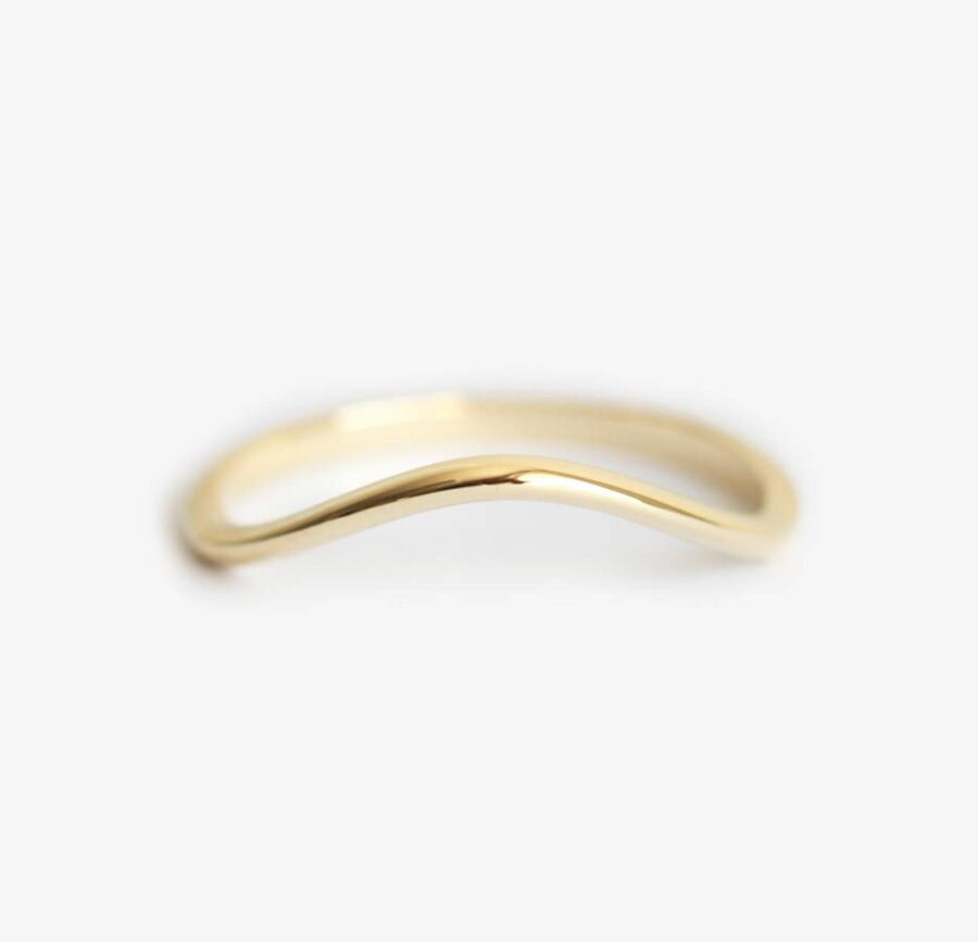 Thin-Curved-Delicate-Wedding-band