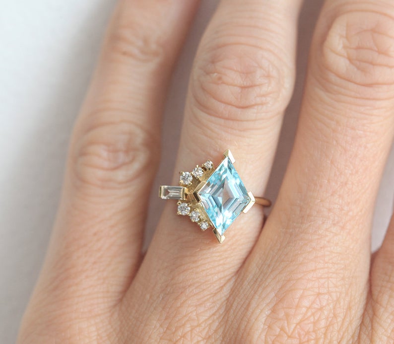 blue-kite-aquamarine-with-diamonds