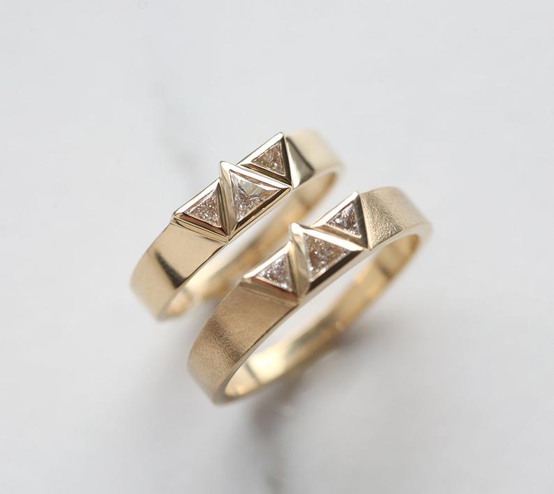 triangle-diamond-ring