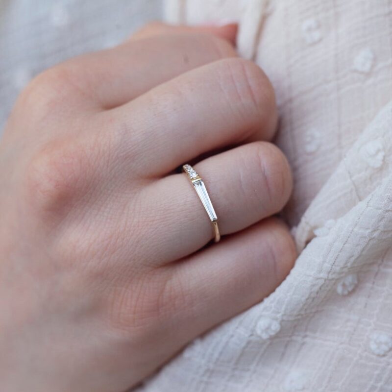 unique-tapered-baguette-diamond-ring